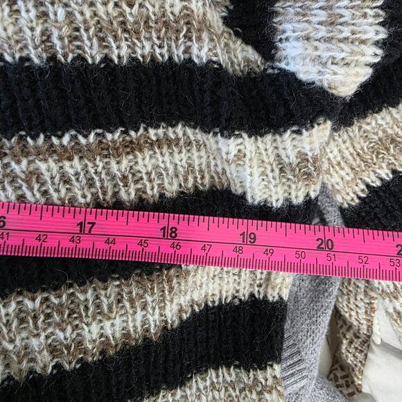 Hot topic Social Collision Cream & Black Stripe Girls Crop Sweater sz L - Picture 9 of 10